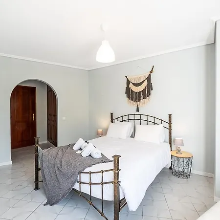 Appartement #86 Flat Near Newtown,Beach With Terrace Pool